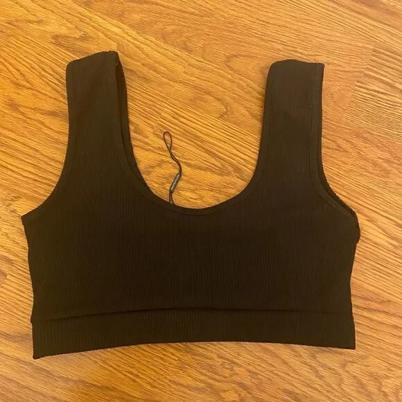 Pretty Little Thing Black Ribbed Bralette / Crop Top Medium - Picture 2 of 4